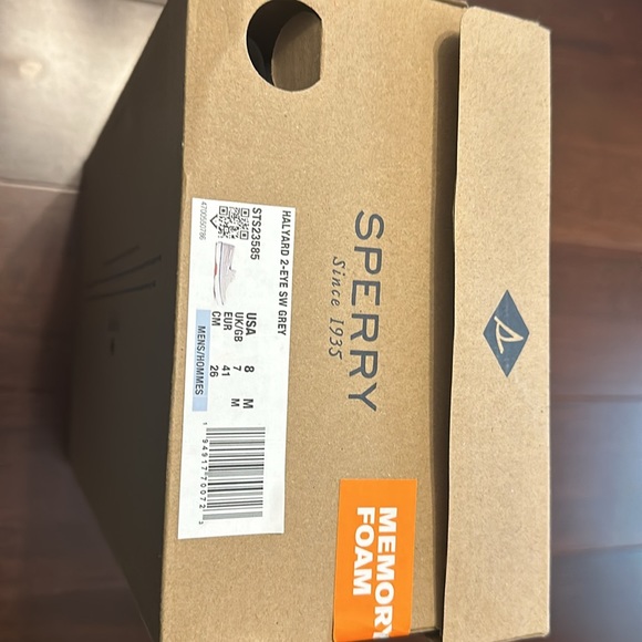 Sperry Topsider - Picture 3 of 3